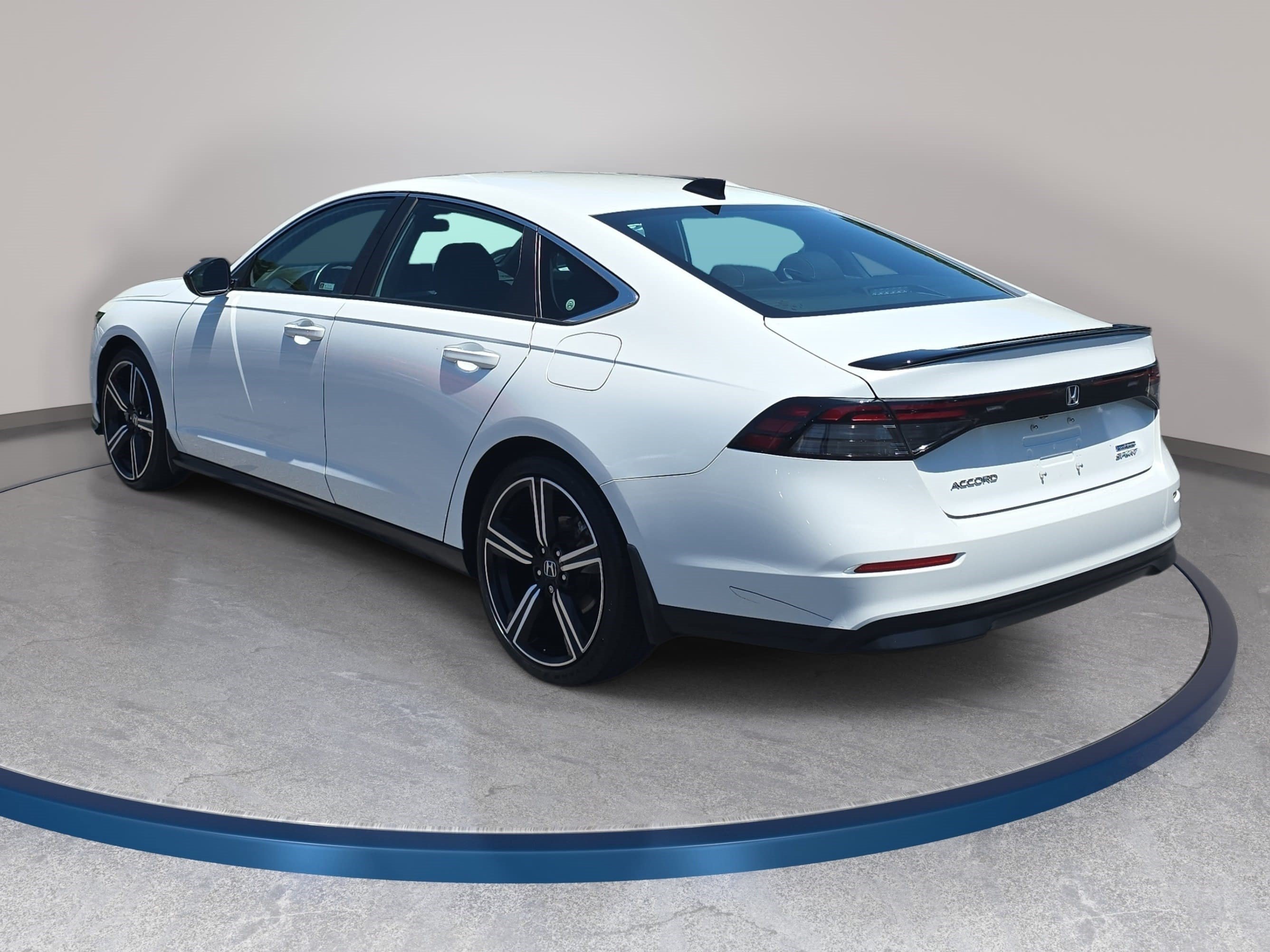 Used 2023 Honda Accord Sport image 7