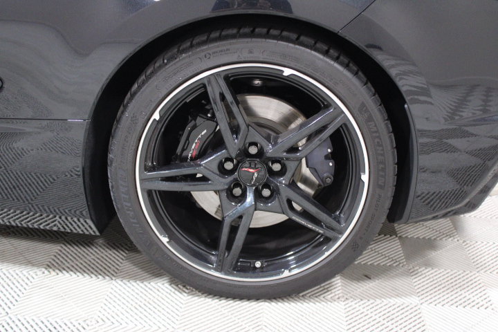 Used 2024 Chevrolet Corvette Stingray Preferred Conv w/ Z51 Performance Package RWD image 45