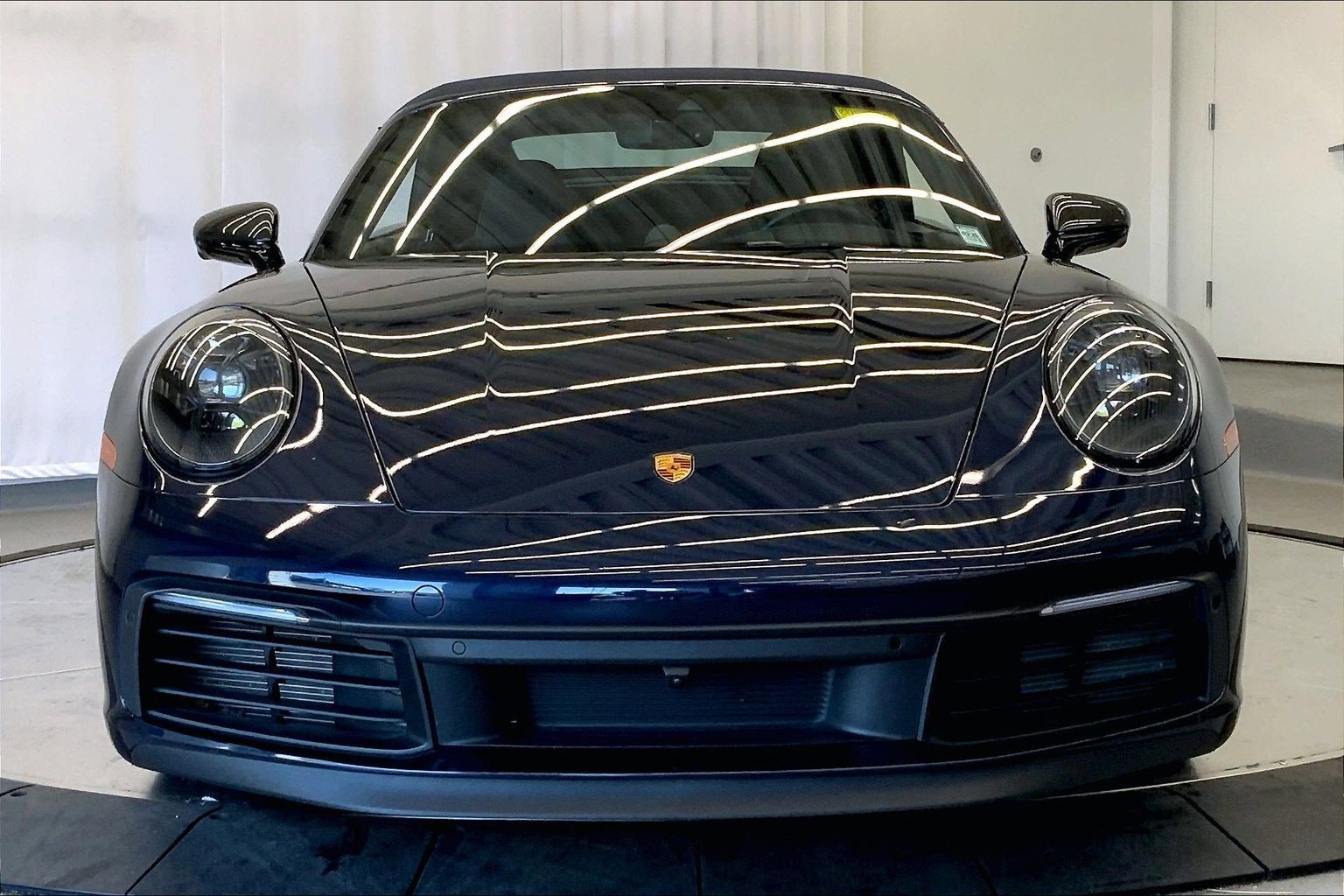 Used 2022 Porsche 911 Cabriolet image 8