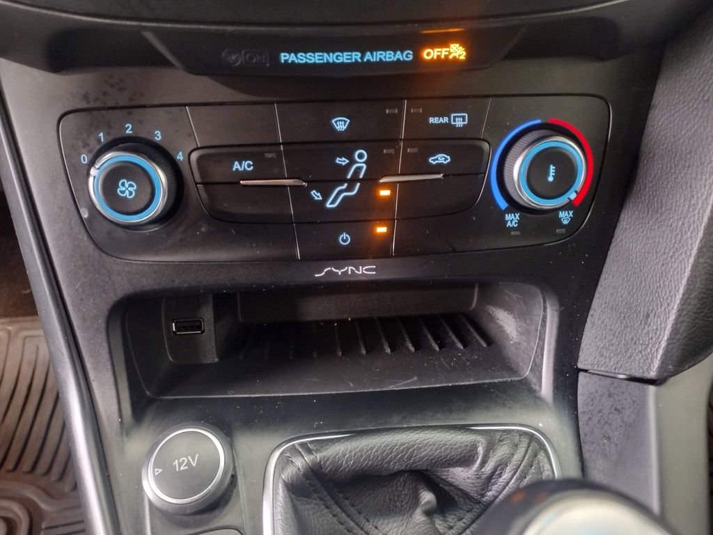 Used 2017 Ford Focus ST image 30