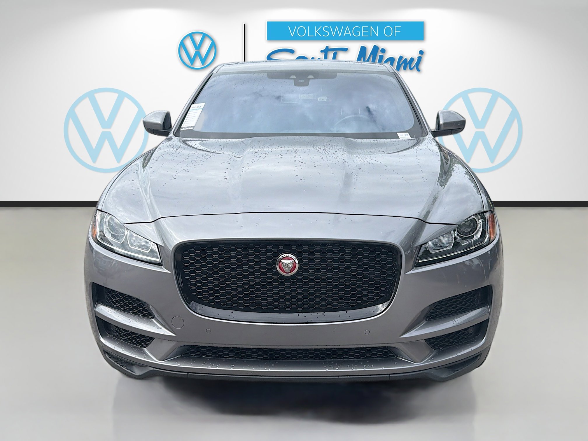 Used 2020 Jaguar F-PACE Premium AWD/4WD image 2