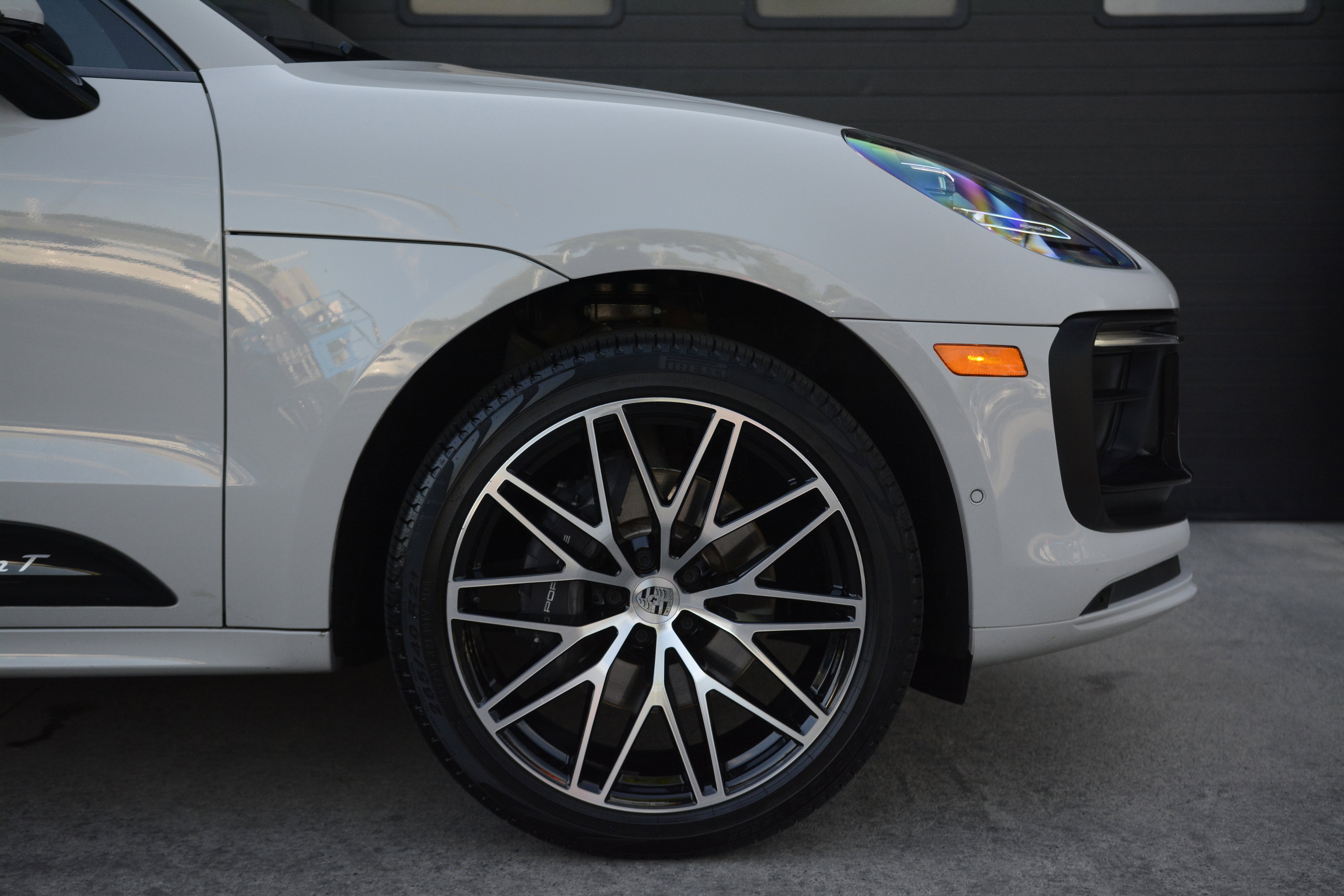 Certified 2026 Porsche Macan Turbo AWD/4WD image 40