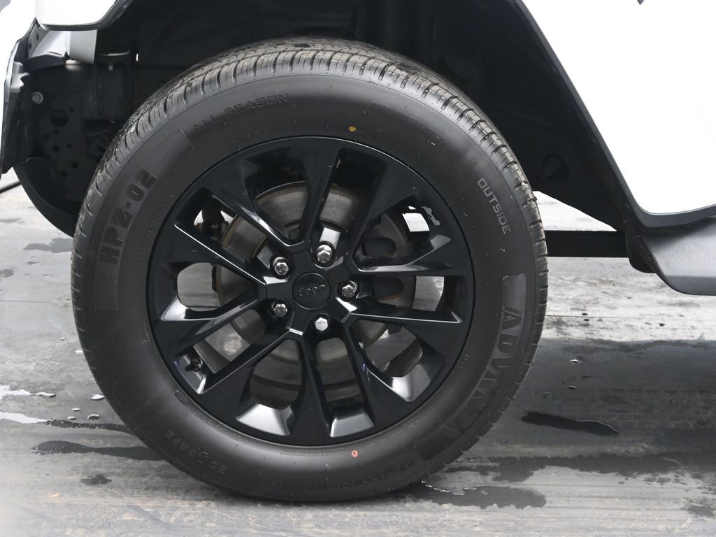 Used 2021 Jeep Wrangler Unlimited Sahara image 38