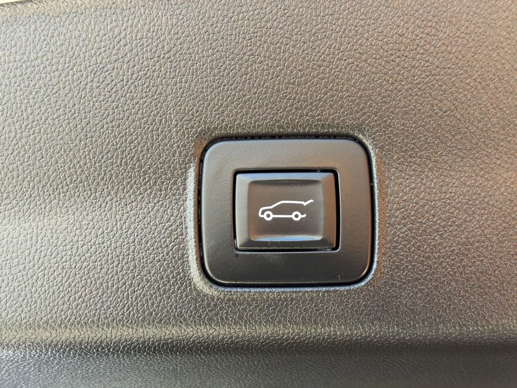 Used 2024 Chevrolet TrailBlazer ACTIV w/ Convenience Package image 34