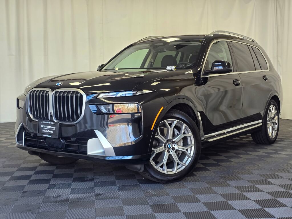 Used 2025 BMW X7 xDrive40i image 1