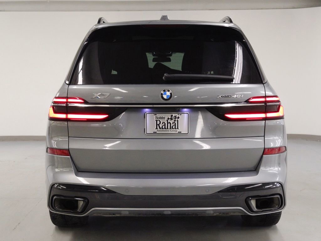 Used 2023 BMW X7 xDrive40i w/ Executive Package image 6