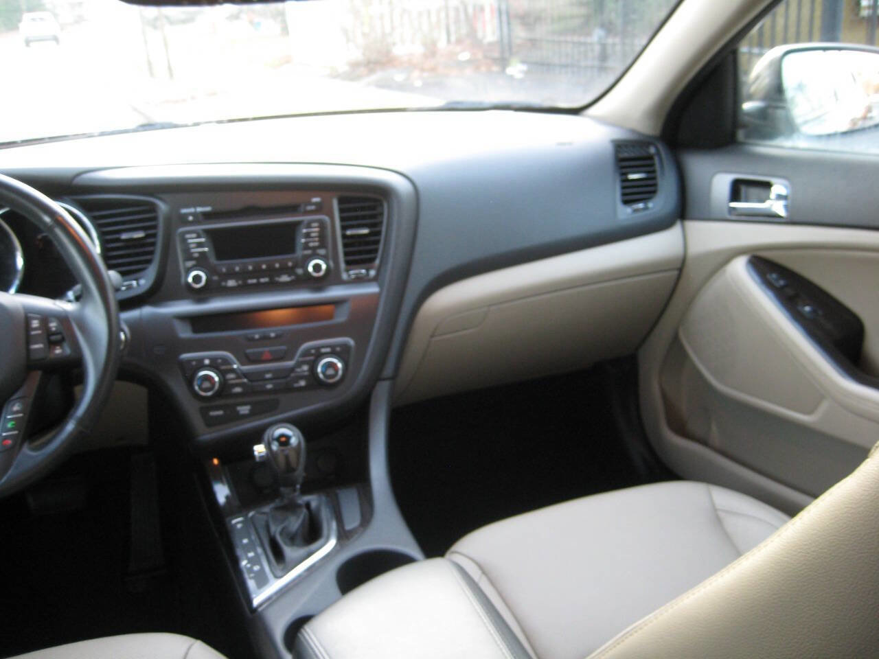 Used 2013 Kia Optima EX image 17