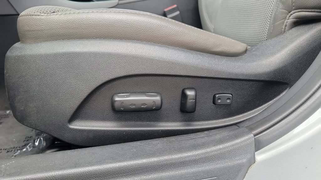 Used 2013 Hyundai Sonata SE FWD image 16