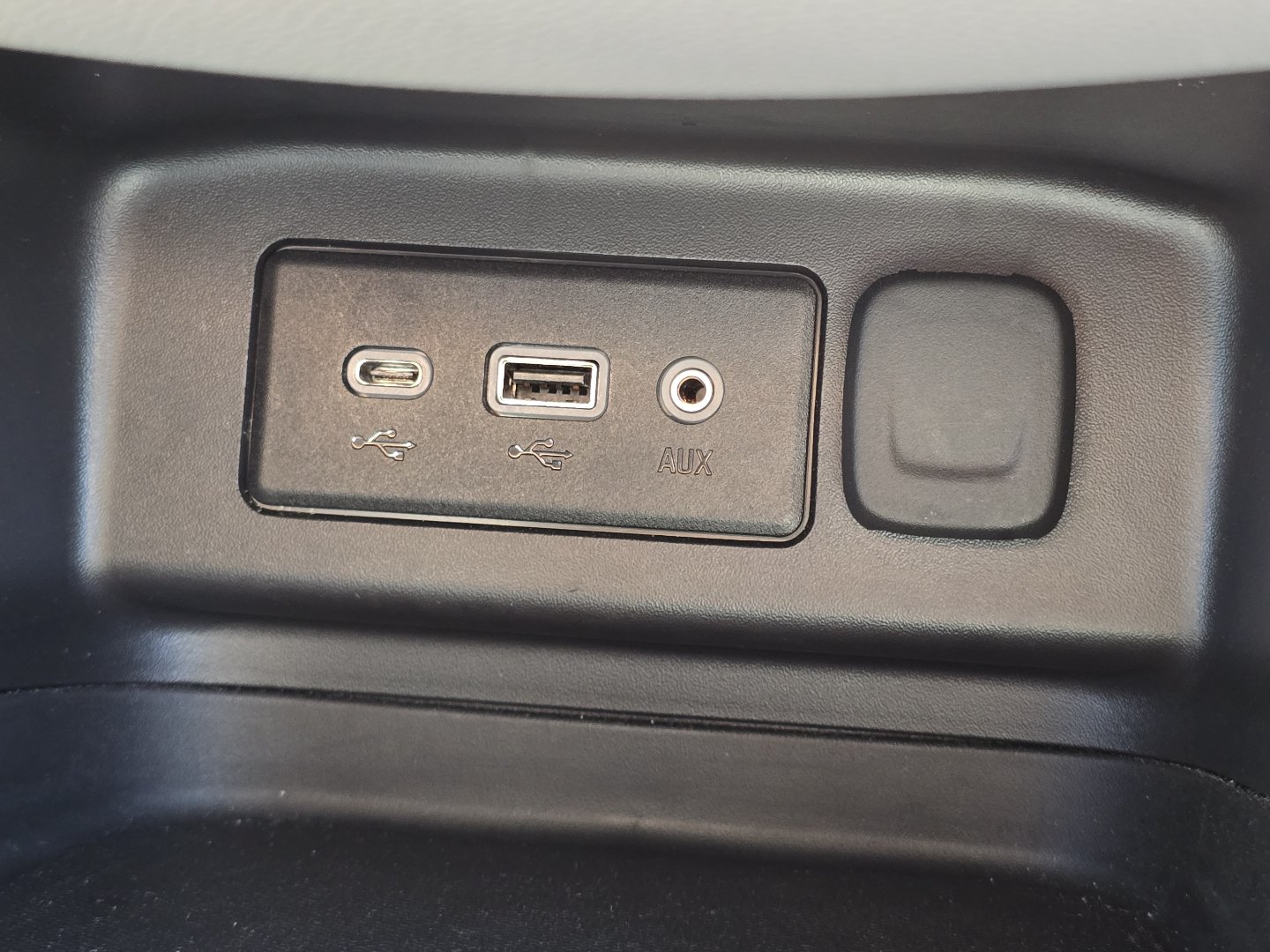 Certified 2024 Chevrolet Equinox LS FWD image 8
