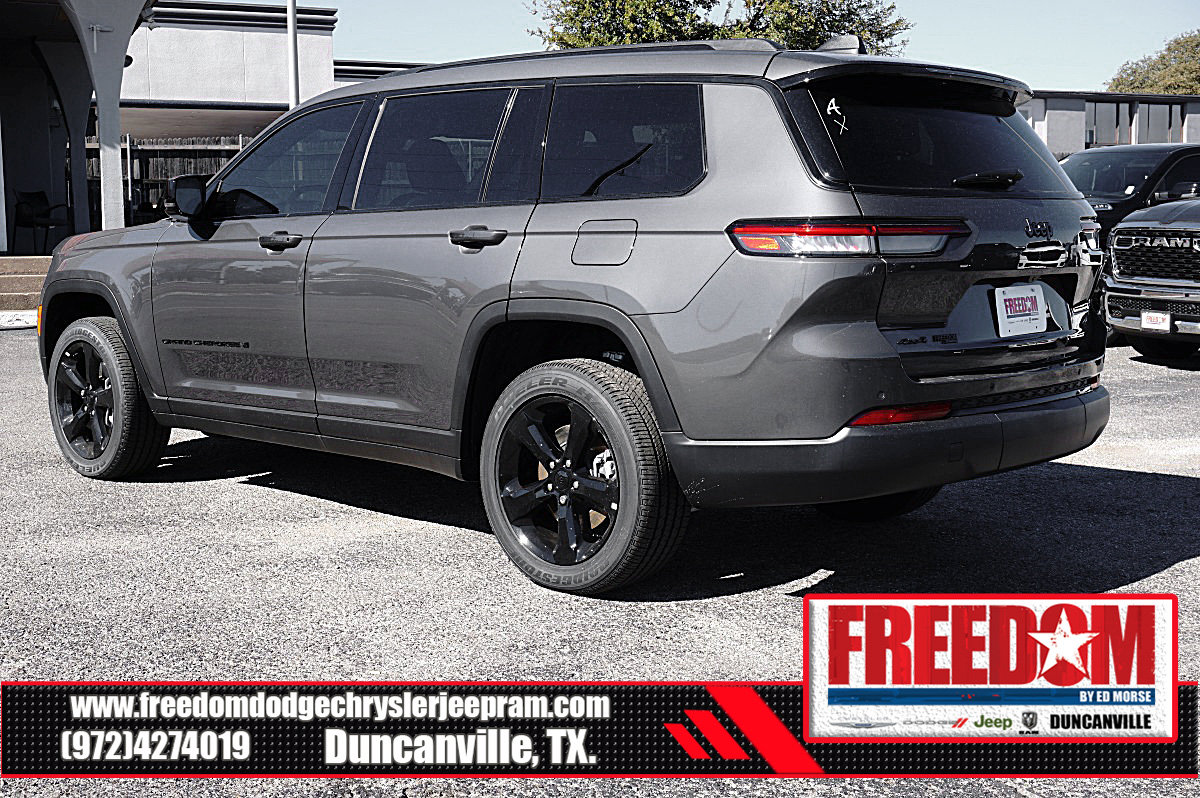 New 2025 Jeep Grand Cherokee L Altitude AWD/4WD image 3