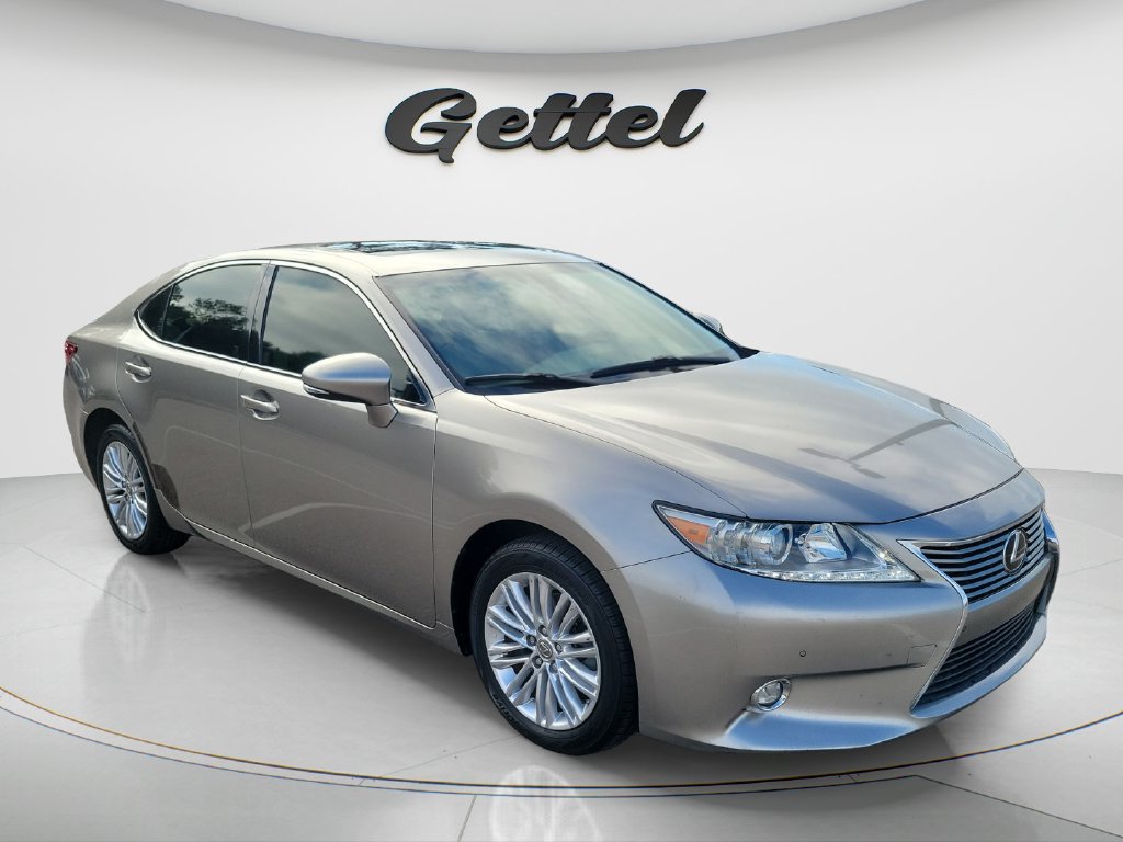 Used 2015 Lexus ES 350 w/ Luxury Package FWD image 3