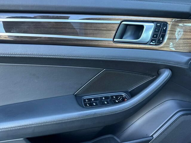 Used 2018 Porsche Panamera 4S AWD/4WD image 13