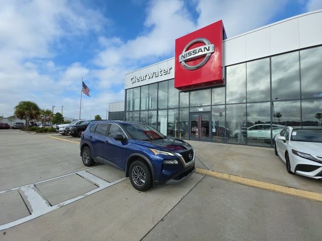 Used 2023 Nissan Rogue S image 1