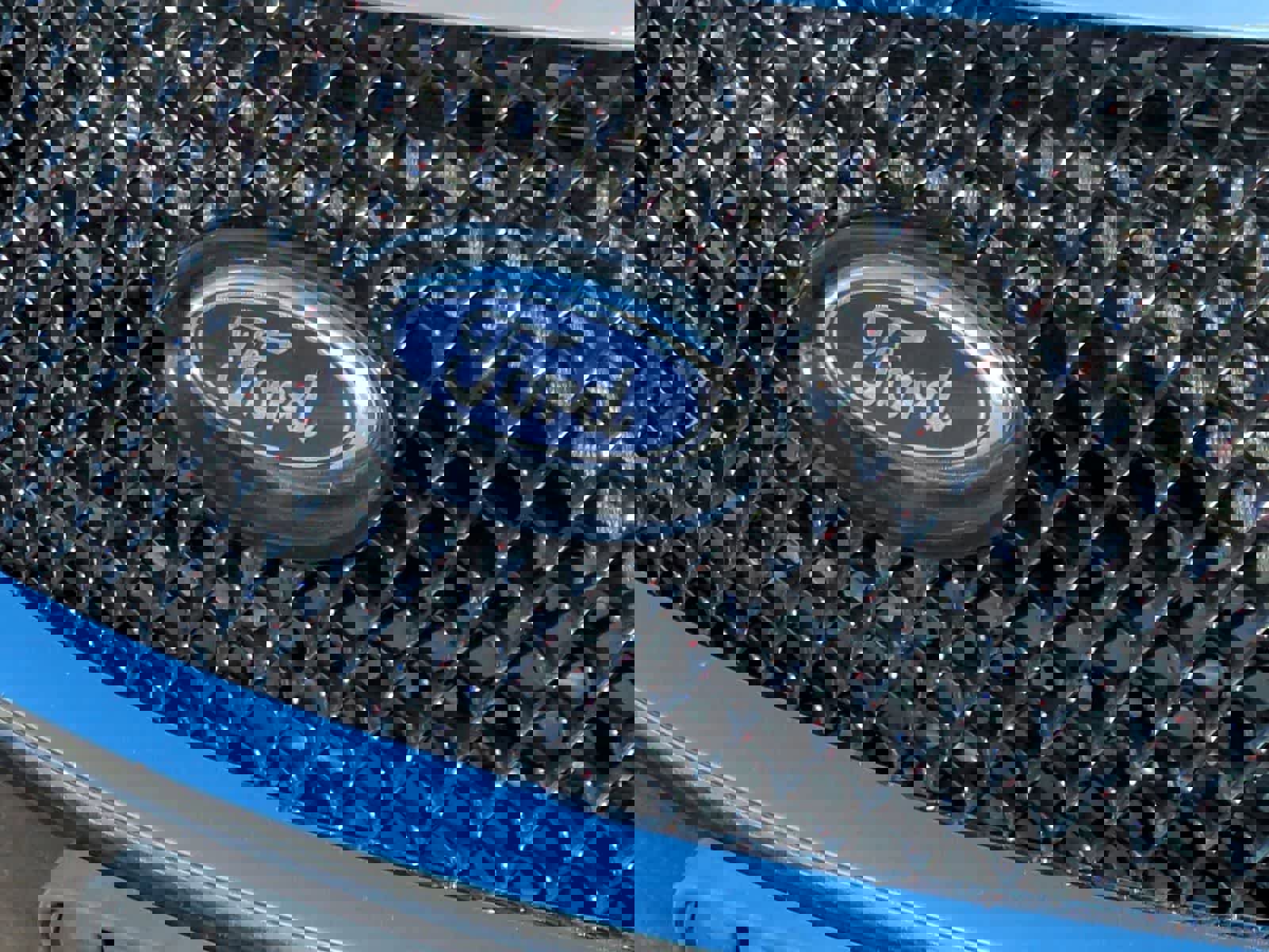 Used 2015 Ford Taurus SHO w/ Technology Package image 12