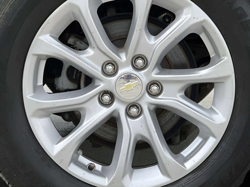 Used 2019 Chevrolet Equinox LT w/ Driver Convenience Package FWD image 34