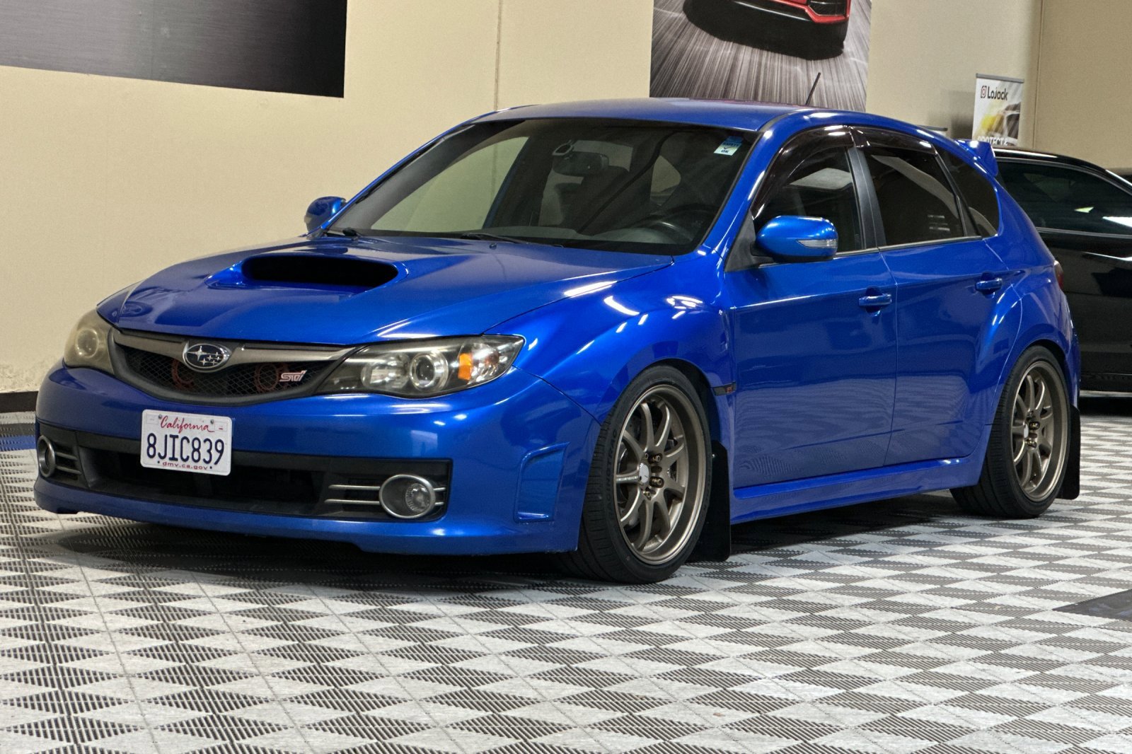 Used 2009 Subaru Impreza WRX STI image 8