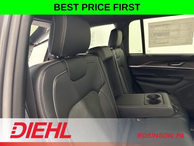 New 2026 Jeep Grand Cherokee Altitude AWD/4WD image 12