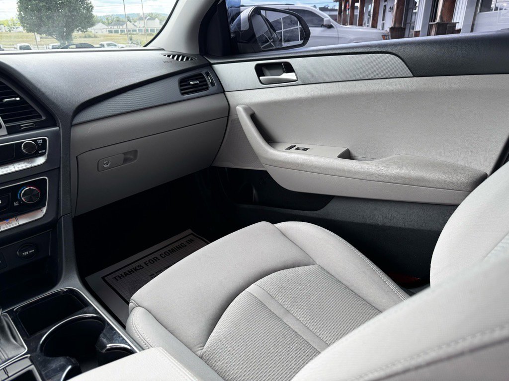 Used 2018 Hyundai Sonata SE image 16