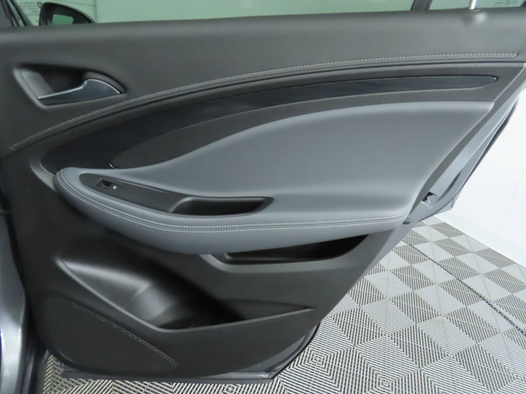 Used 2020 Buick Envision Premium image 28