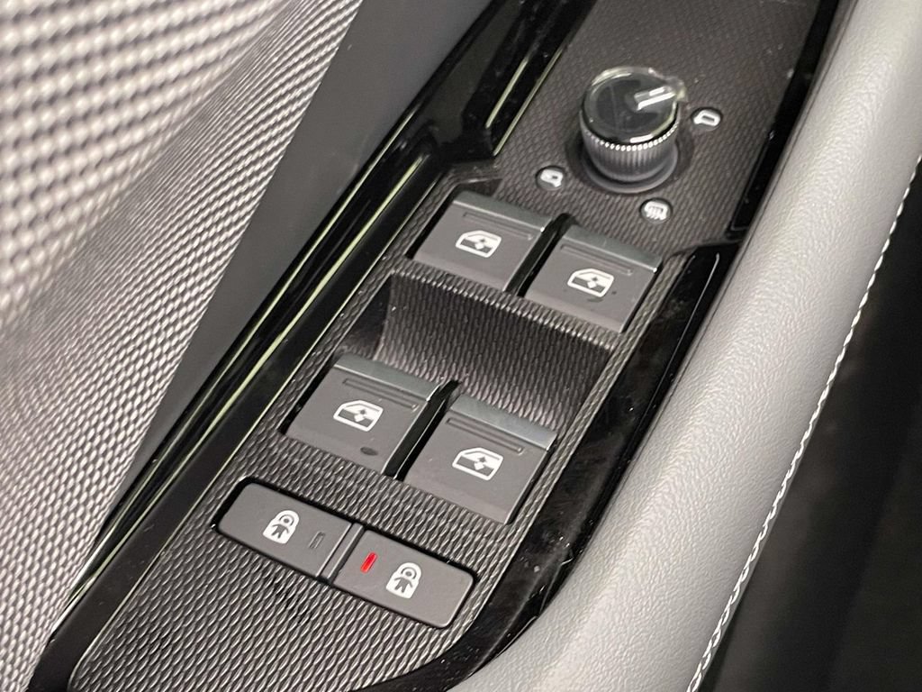 New 2026 Audi Q3 quattro 2.0T AWD/4WD image 36