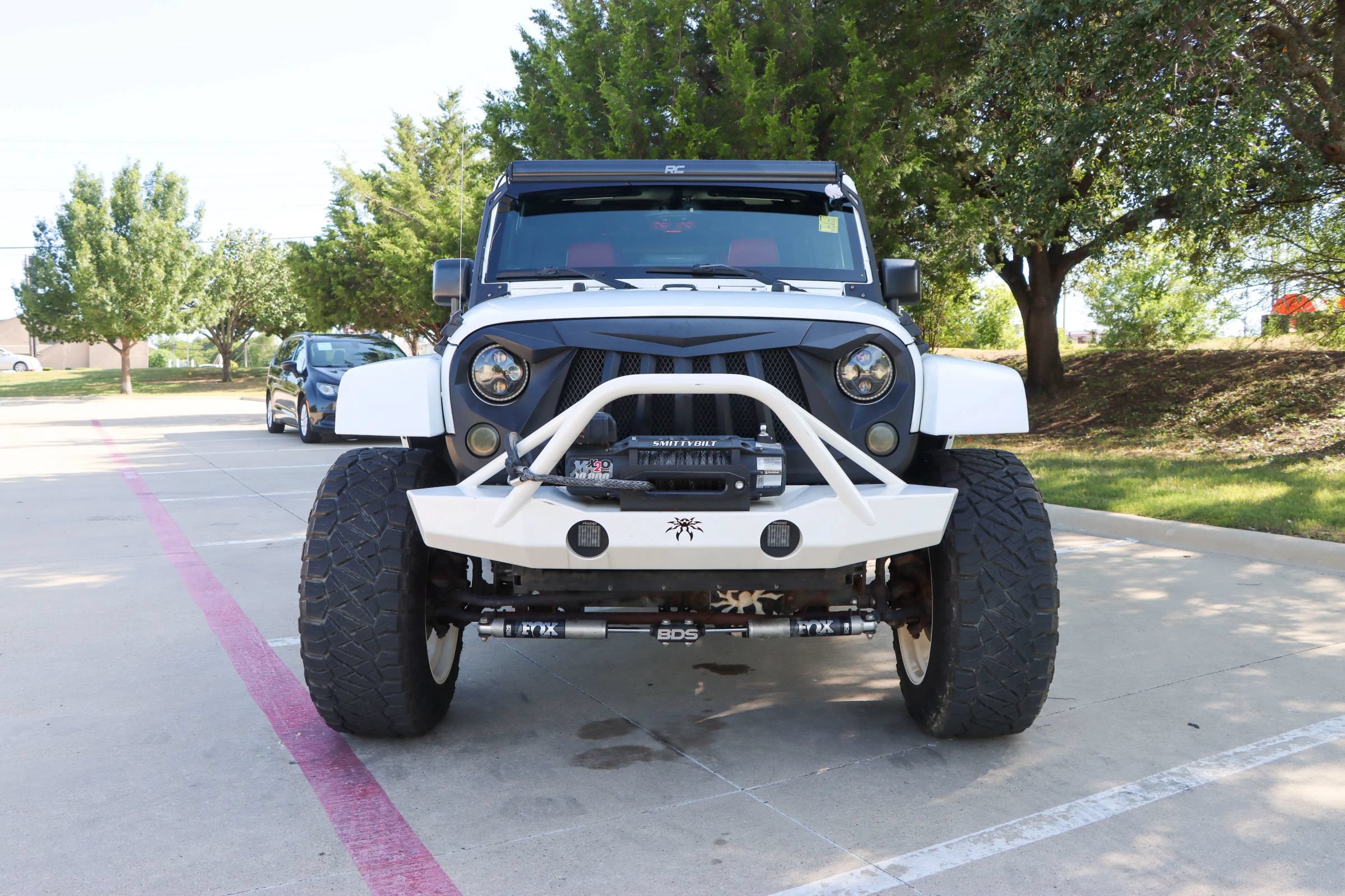 Used 2015 Jeep Wrangler Unlimited Sahara w/ Connectivity Group AWD/4WD image 2