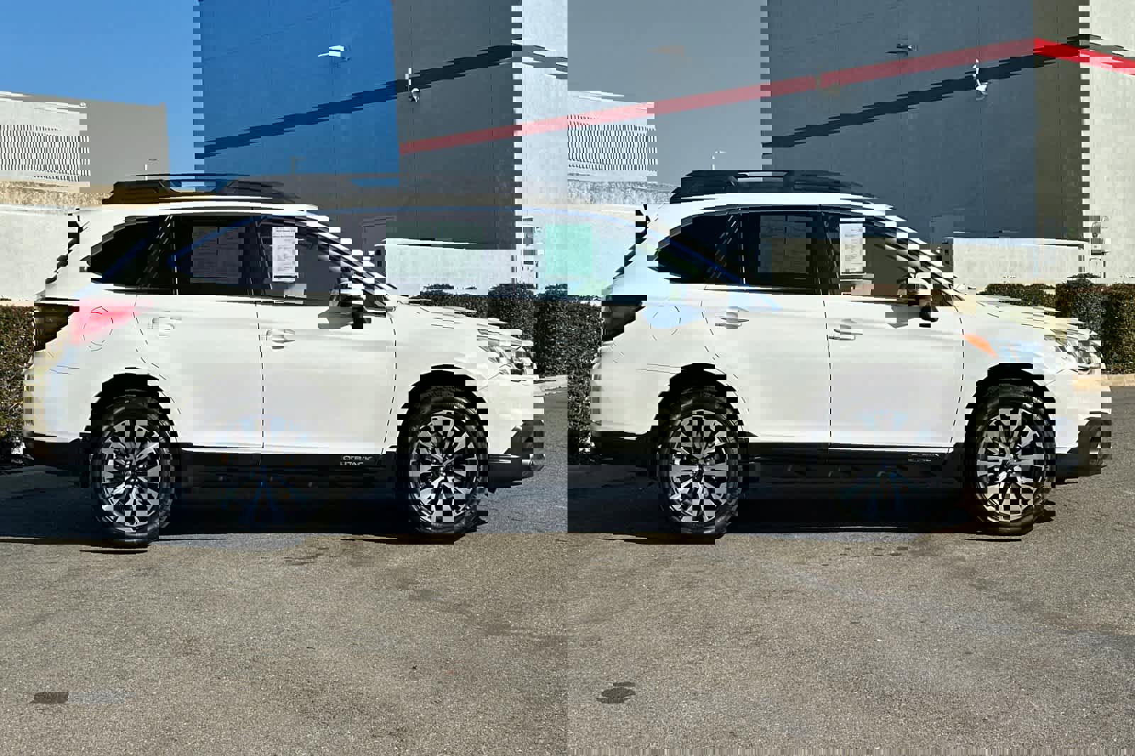 Used 2016 Subaru Outback 2.5i Limited image 6