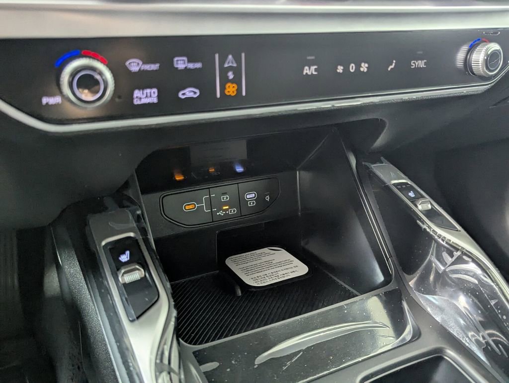 New 2026 Kia Sorento S FWD image 19
