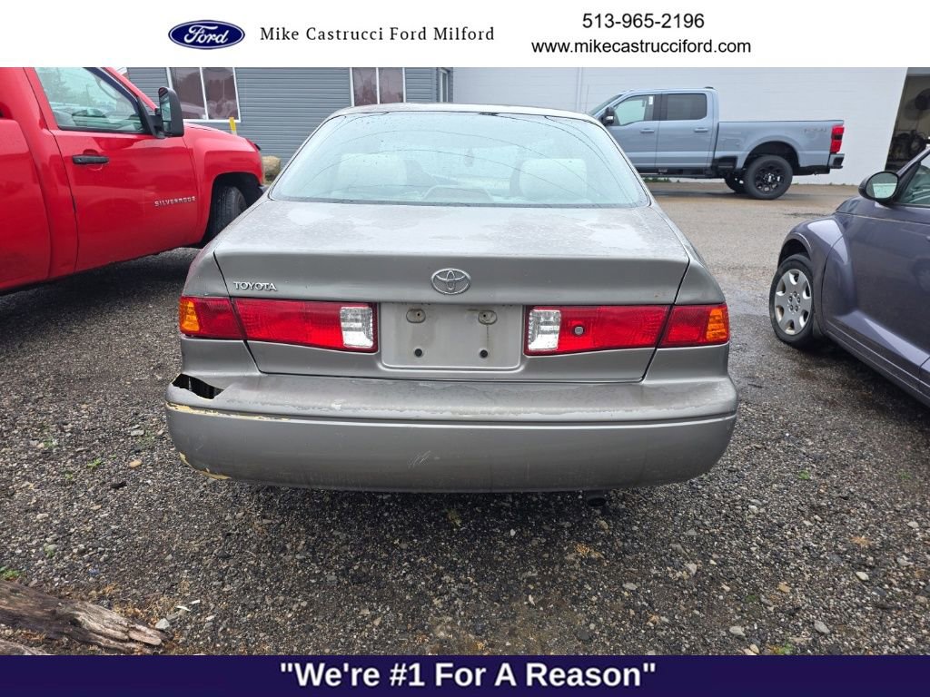 Used 2000 Toyota Camry CE FWD image 6