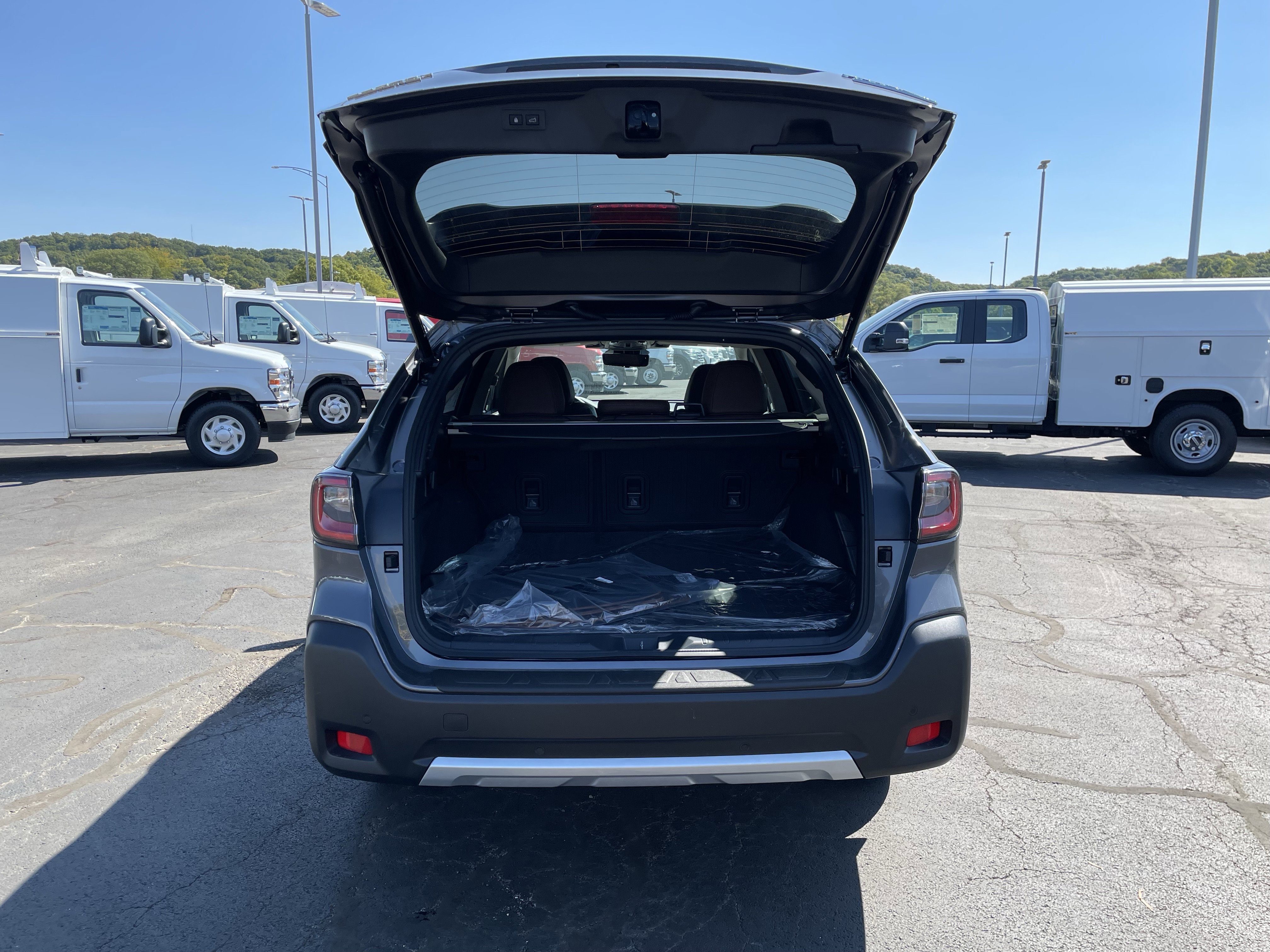 New 2025 Subaru Outback Touring XT image 5