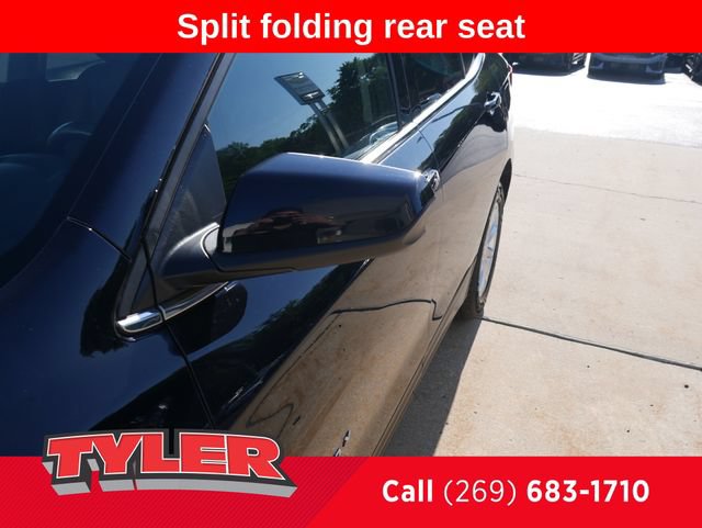 Used 2020 Chevrolet Equinox LT w/ Driver Convenience Package FWD image 11