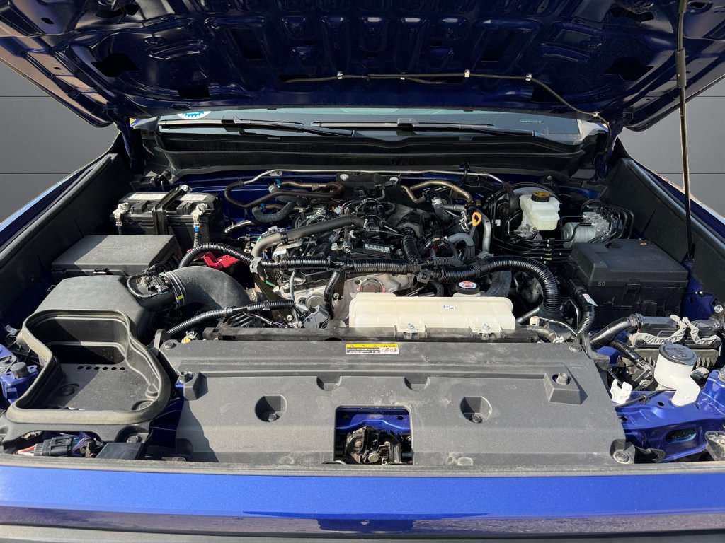 Certified 2025 Toyota Tacoma SR5 AWD/4WD image 20