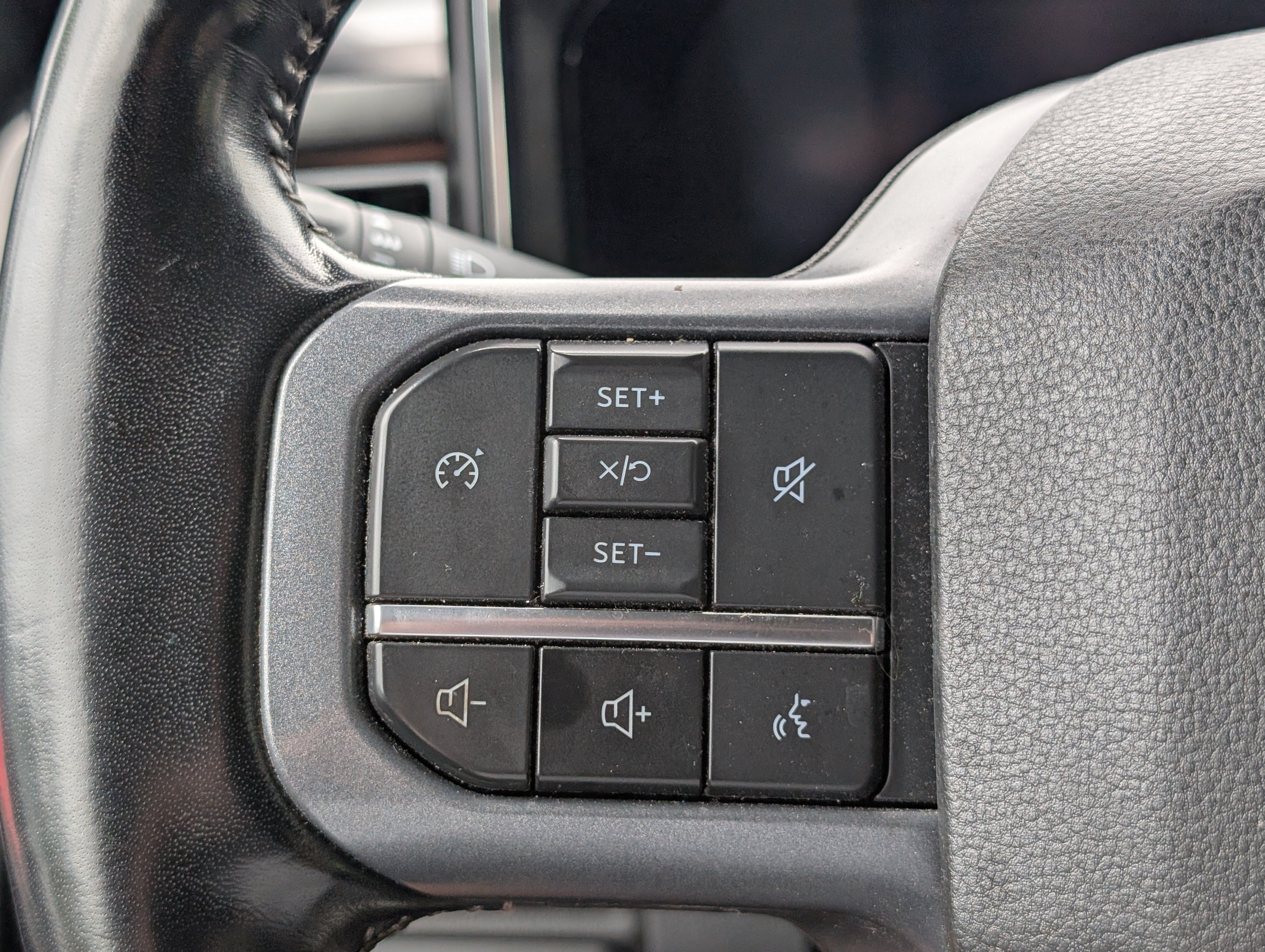 Certified 2023 Ford F350 Lariat AWD/4WD image 24