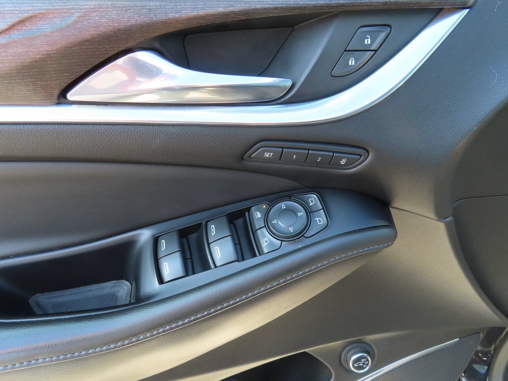 Used 2023 Buick Enclave Avenir w/ Trailering Package, 5000 lbs. AWD/4WD image 10