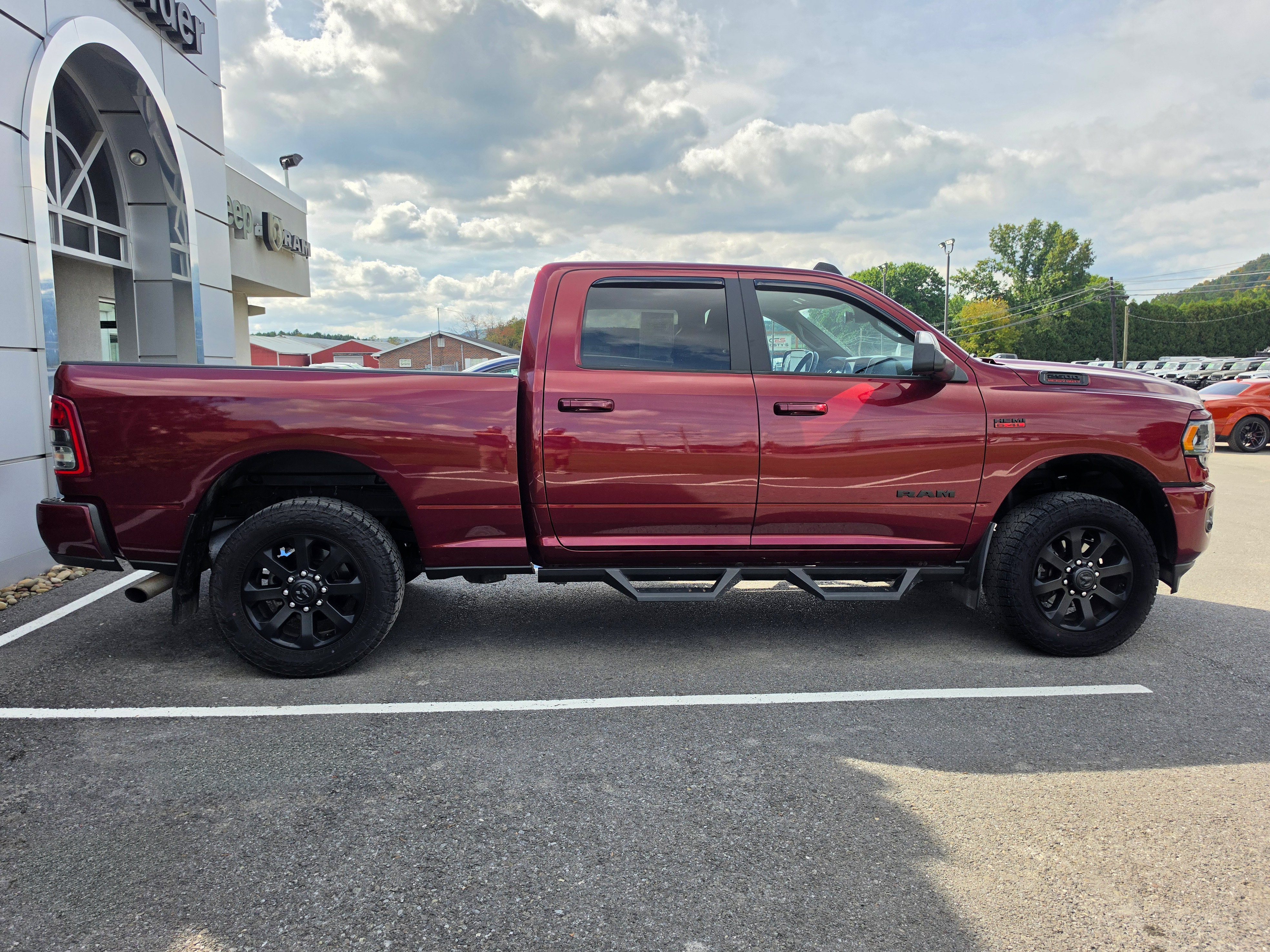 Used 2022 RAM 2500 Big Horn w/ Night Edition AWD/4WD image 2
