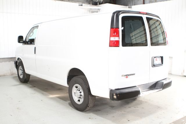 Used 2019 Chevrolet Express 3500 w/ Driver Convenience Package image 26