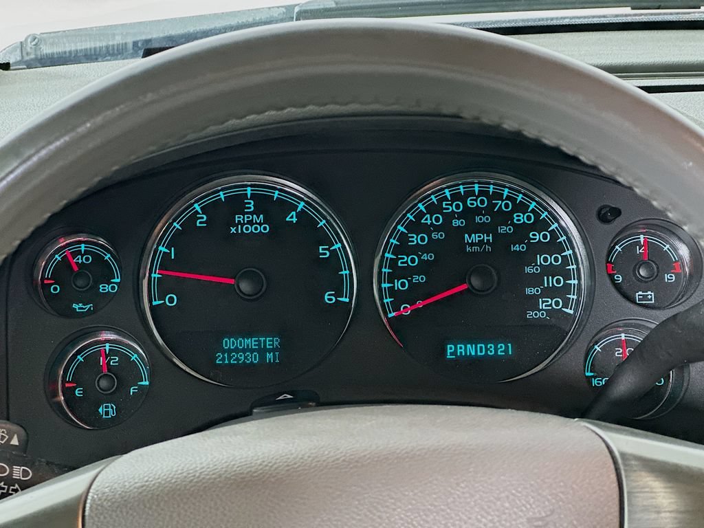 Used 2007 GMC Yukon XL SLT w/ SLT Preferred Equipment Group RWD image 12