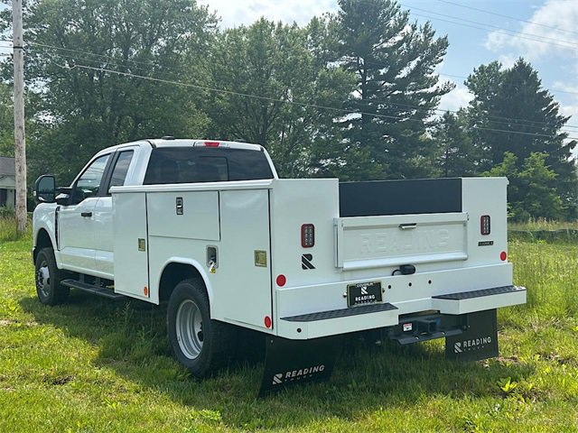 New 2025 Ford F350 XL w/ XL Chrome Package image 6