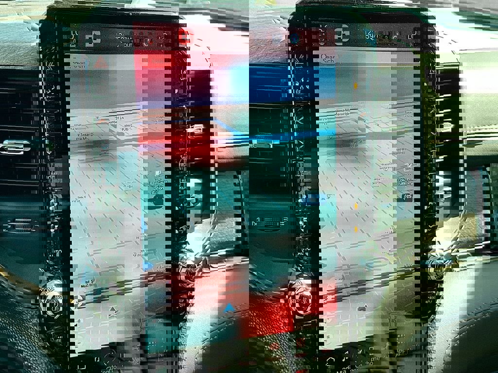 New 2025 RAM 1500 Limited image 18