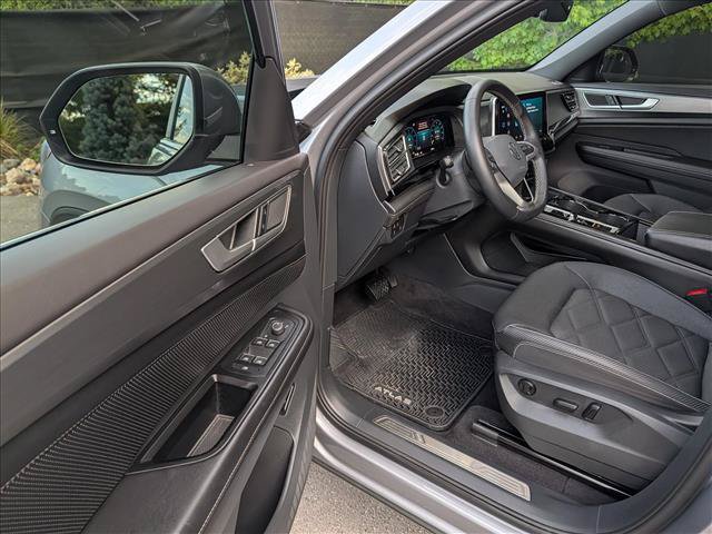 Certified 2024 Volkswagen Atlas Cross Sport SE AWD/4WD image 28