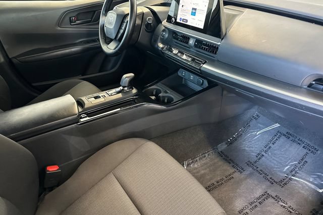 Used 2023 Toyota Prius LE FWD image 18