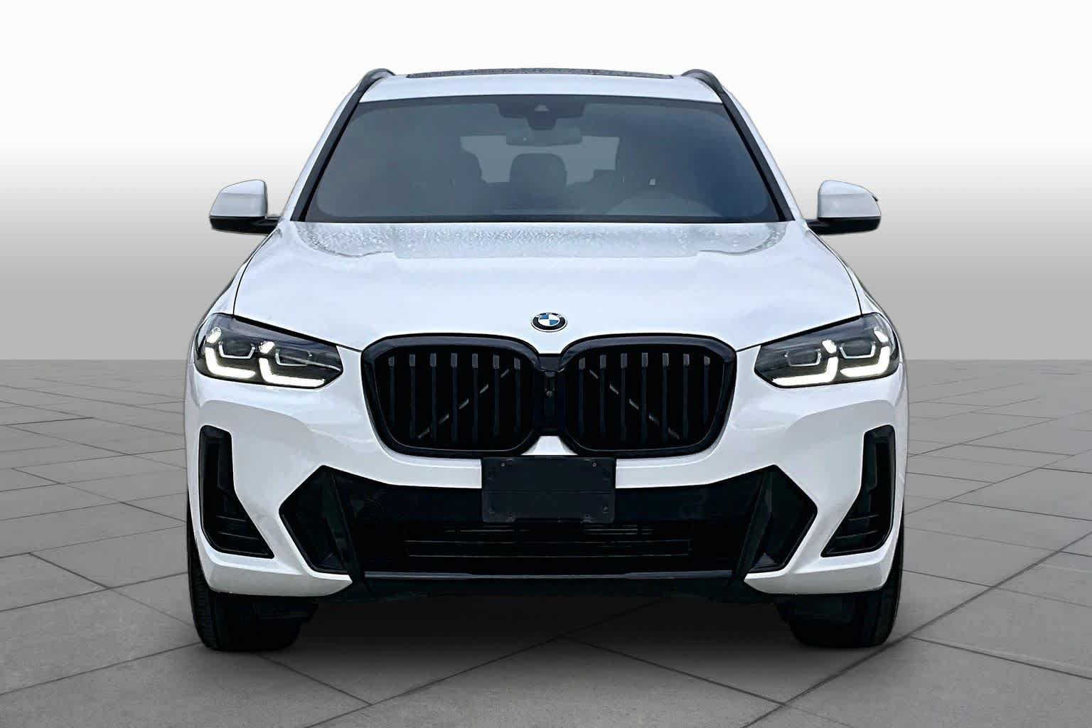 Used 2024 BMW X3 sDrive30i w/ M Sport Package RWD image 3