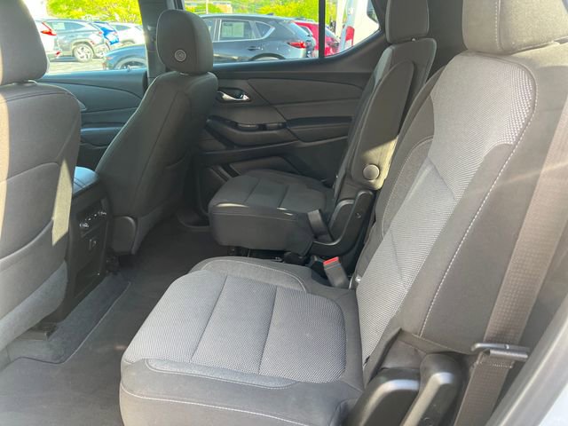 Used 2023 Chevrolet Traverse LT AWD/4WD image 19