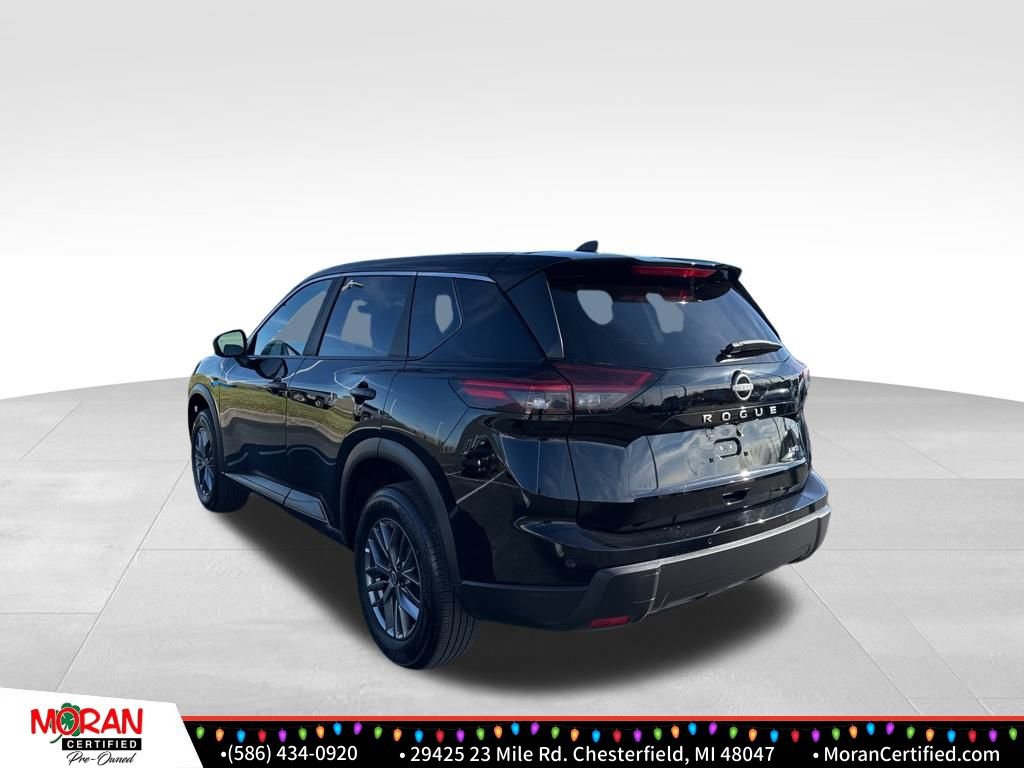 Used 2024 Nissan Rogue S image 3