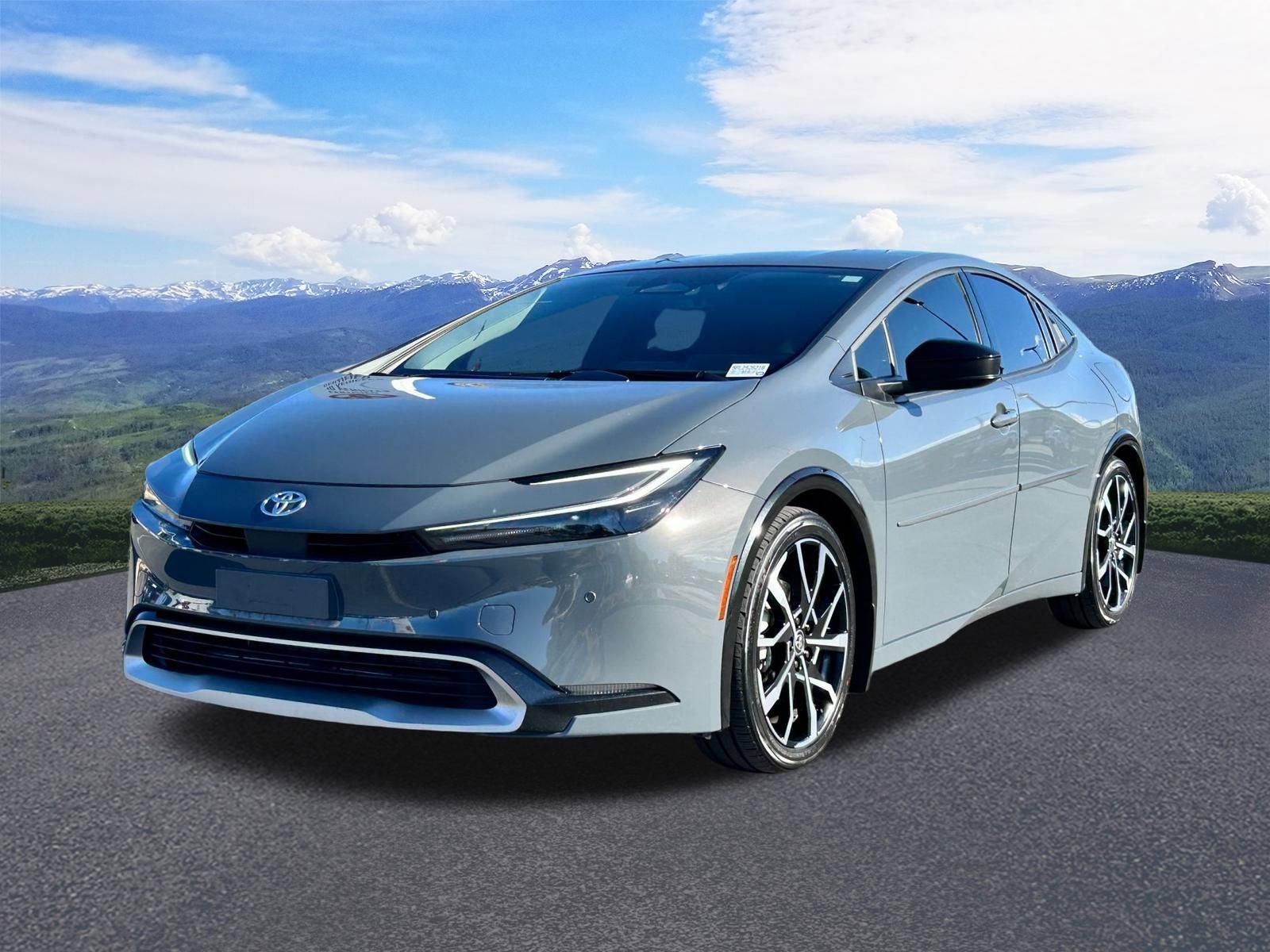 Used 2025 Toyota Prius Plug-In Hybrid image 1