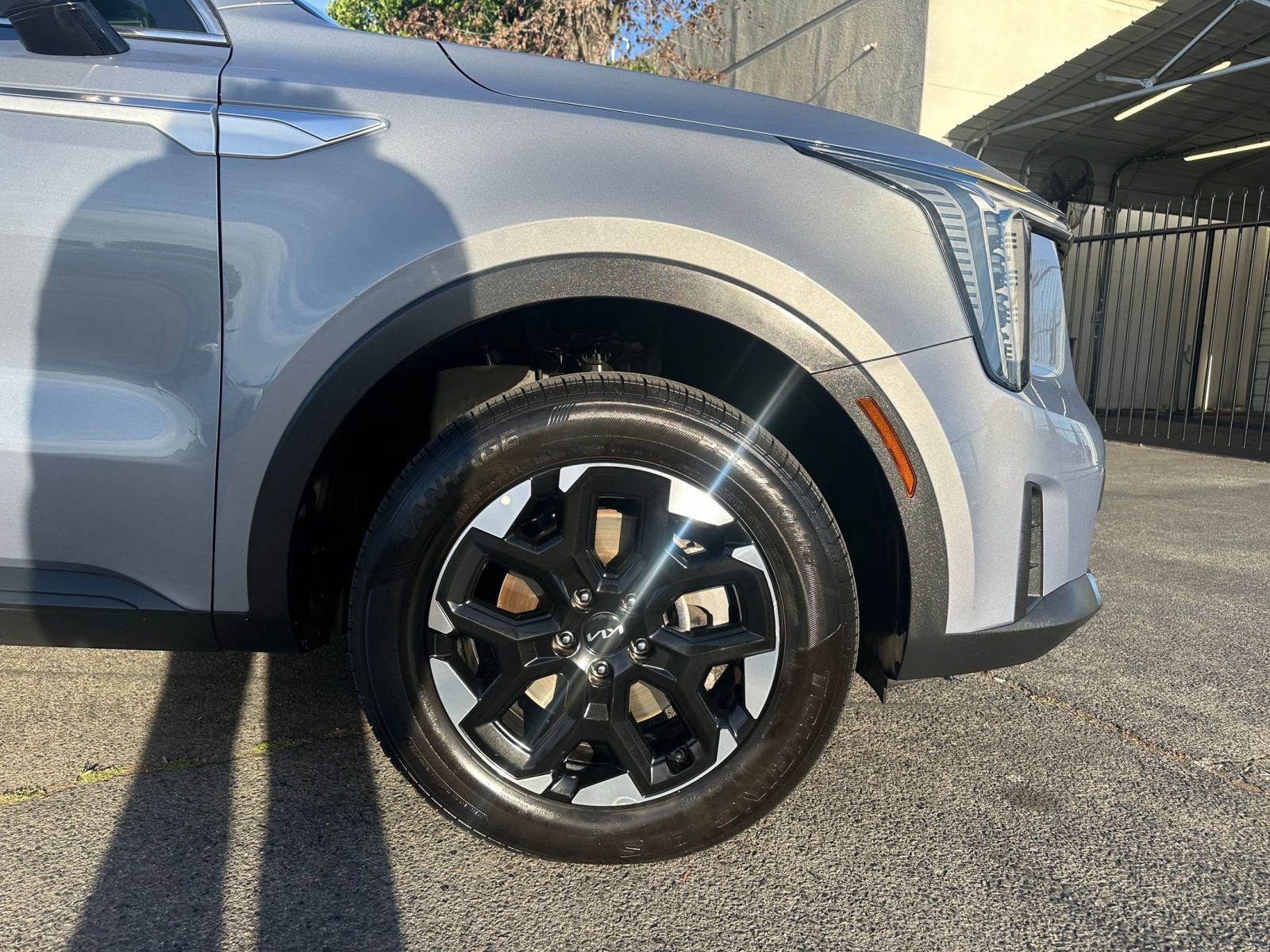 Used 2024 Kia Sorento S image 31