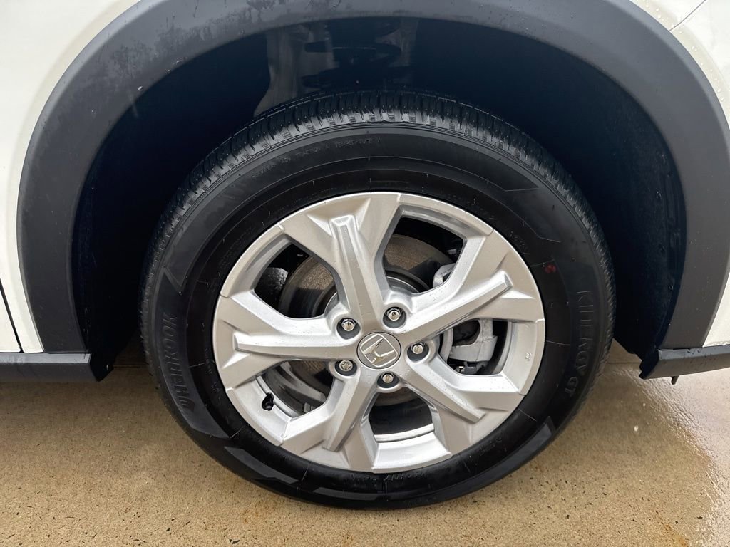 Used 2025 Honda HR-V LX image 9