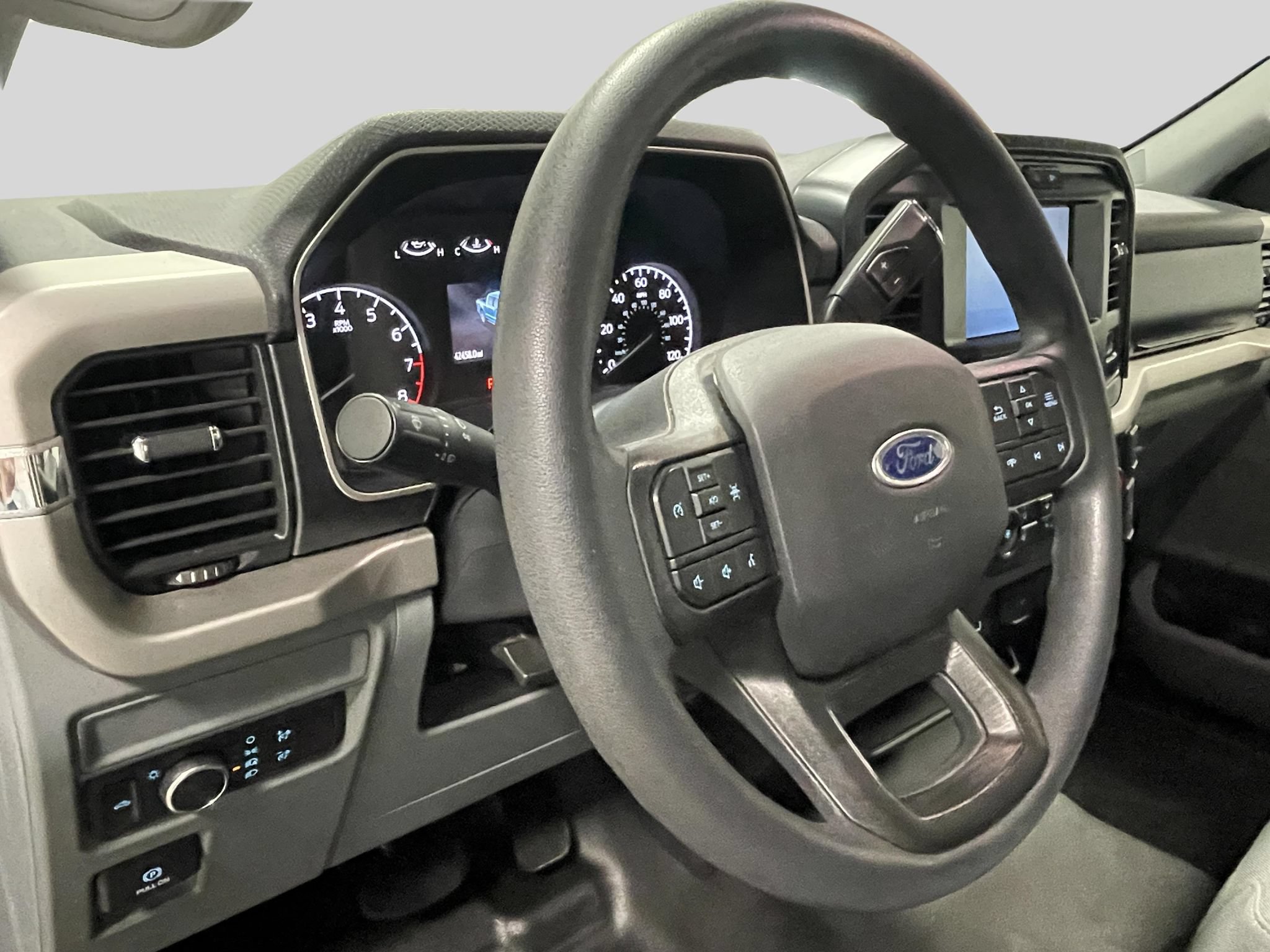Used 2021 Ford F150 XL w/ Equipment Group 101A High RWD image 14