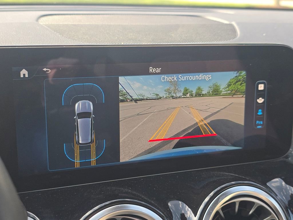 Certified 2024 Mercedes-Benz GLB 250 4MATIC image 32