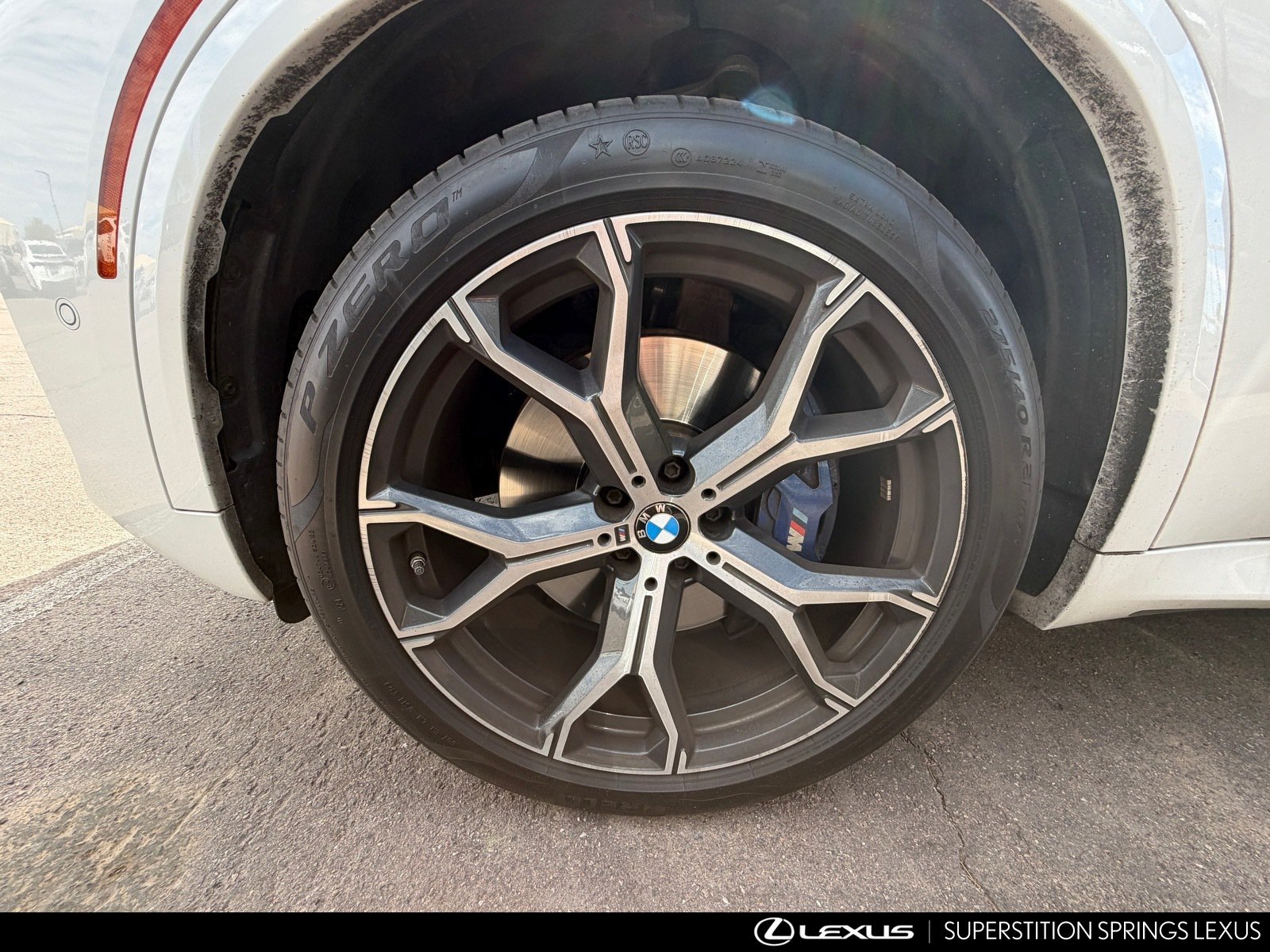 Used 2024 BMW X5 sDrive40i w/ M Sport Package RWD image 5