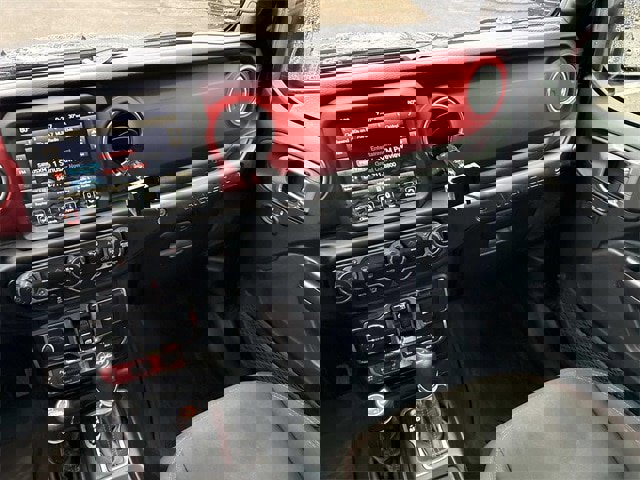 Used 2020 Jeep Wrangler Unlimited Rubicon image 14